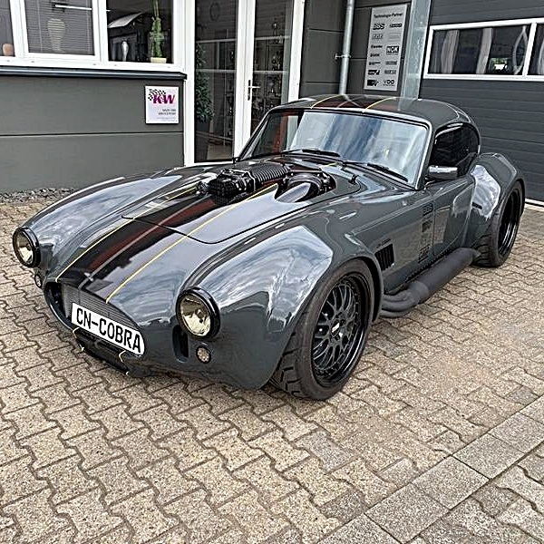 Shelby Cobra Coupe, Muscle Car Bertenaga 1200hp Modifikasi  CN Fahrzeugbau Jerman