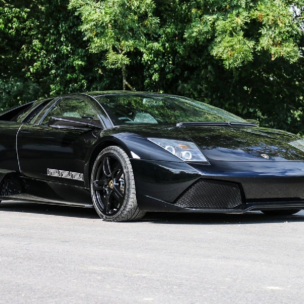 Wow! Lamborghini Murcielago Edisi Versace Akan Dilelang oleh Pemiliknya. Yuk Intip!