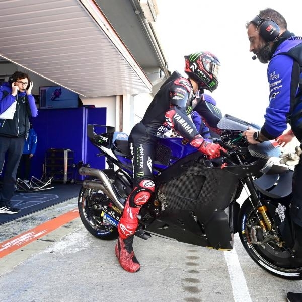 Bos Pramac Miris Kehilangan Dua Orang Penting Ducati  ke Yamaha