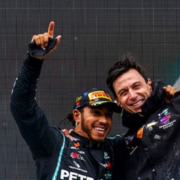 F1: Lewis Hamilton Tidak Jalani Kontrak ‘Terakhir’, Yakin Toto Wolff