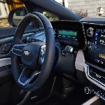 GM Segera Patenkan Teknologi Pembersih Layar Sentuh di Mobil