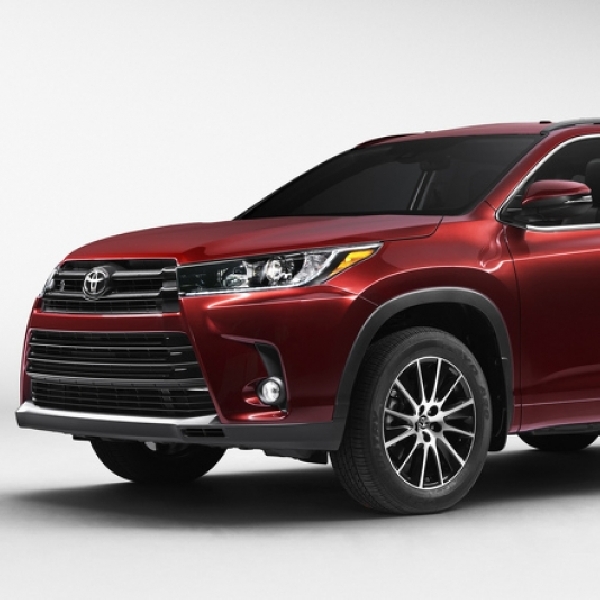 Toyota Highlander Akan Datang dengan Wajah Baru