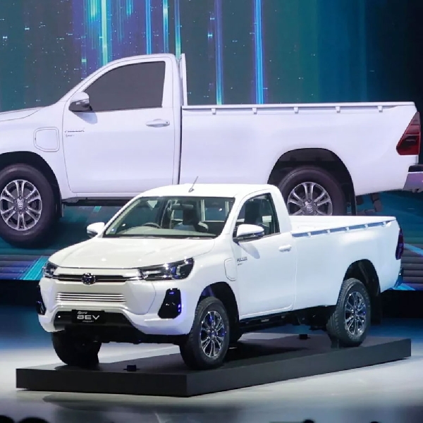 Toyota Konfirmasi Kehadiran Pickup Hilux Listrik Tahun 2025