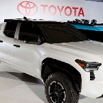 Toyota Laku Keras di Amerika, Kalahkan GM Setelah 90 Tahun