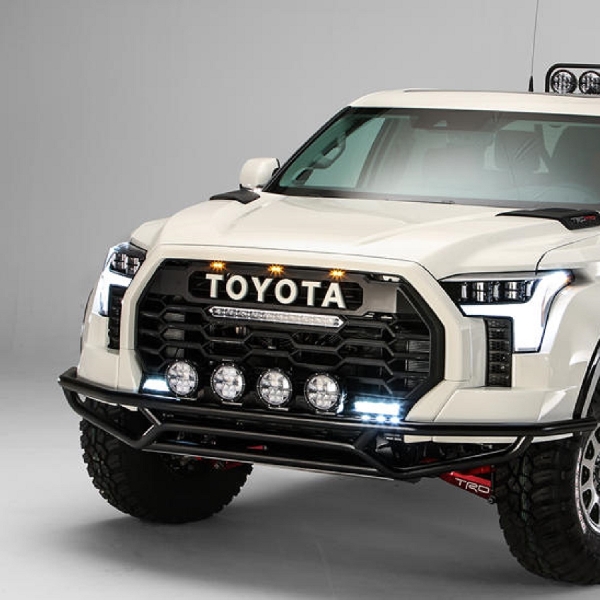 Toyota Tundra 2022 Berubah Menjadi 'Hardcore Desert Racer'
