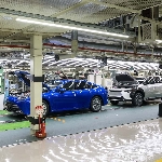 Toyota Ungkap Lini Produksi Kendaraan Listrik Mutakhir di Jepang