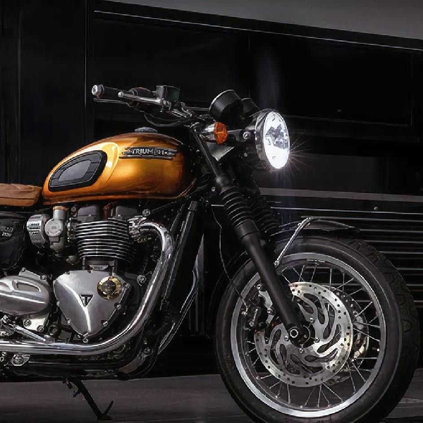 Triumph Dan Gibson Kolaborasi, Hadirkan Motor dan Gitar Berdesain Ikonik