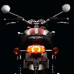 Triumph Persembahkan Bonneville T120 and T120 Terbaru