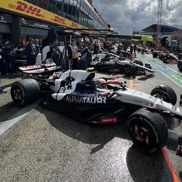 F1: Kualifikasi Penuh Drama, Max Verstappen Rebut Pole Position GP Belanda