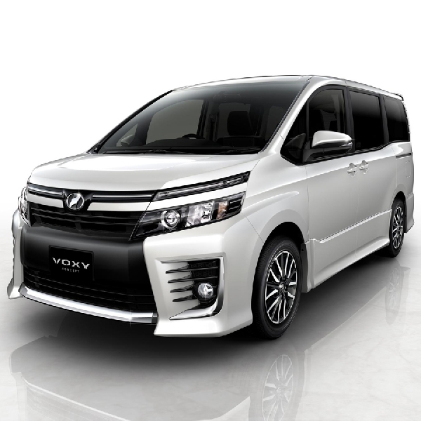 Toyota Voxy Tampil Perdana di GIIAS 2017 Surabaya