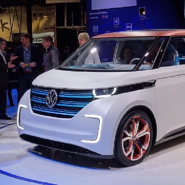 VW Siapkan Baby ID.Buzz Gantikan Posisi Touran
