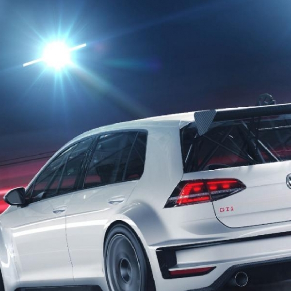 Volkswagen Golf GTI TCR Spesial Semburkan Tenaga Mesin 330 Hp