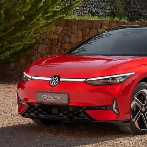 VW Luncurkan ID.7 GTX Tourer, Wagon Sporty Bertenaga Buas 335 Hp