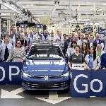 VW Memulai Produksi VW Golf Baru di Pabrik Wolfsburg