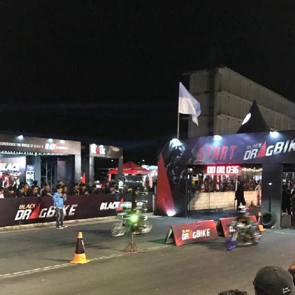 Black Drag Bike Night Battle, Dibuka dengan kelas Overall, Pilotter Gank Tercepat