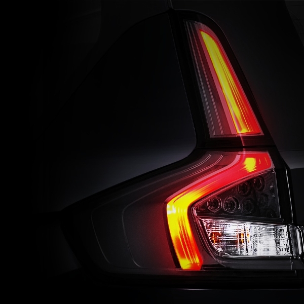 Ini Alasan Mengapa Suzuki Tambah Varian New XL7  Hybrid Alpha Kuro