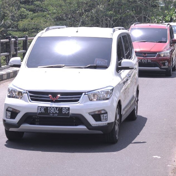 Wuling Raih Dua Penghargaan di Indonesian Car of The Year 2018