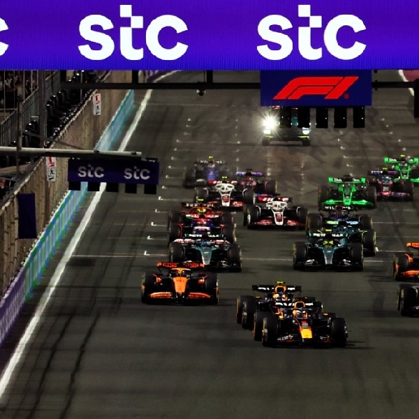 F1: Dominan Lagi, Max Verstappen Menagi Balapan GP Arab Saudi