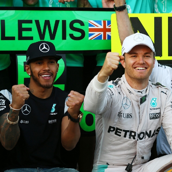 F1: Mercedes Beri Lampu Hijau Bagi Kedua Pebalapnya