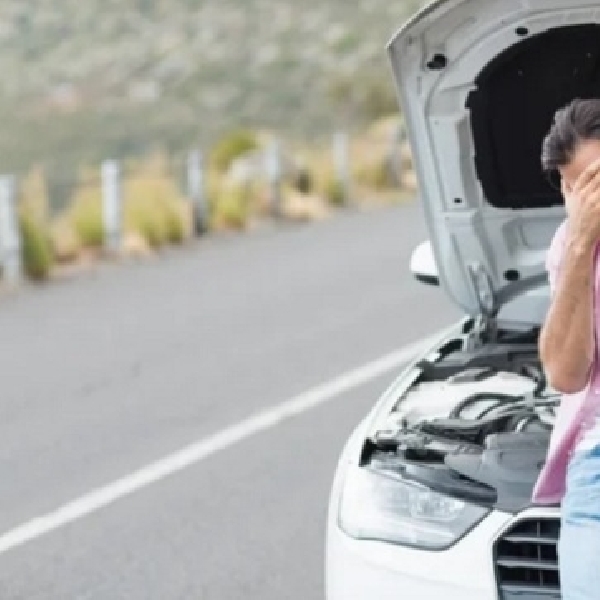 Mobil Mendadak Mogok Karena Aki Soak Saat Mudik? Ini 3 Biang Keroknya