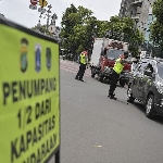 Terpaksa Keluar Rumah? Cermati Formasi Penumpang Mobil Saat PSBB