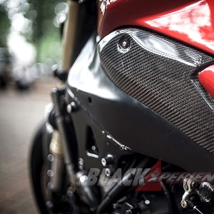 Modifikasi Yamaha R1, Naked Bike yang Lebih Sporty