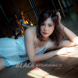 Lisa Yunna -Cowok Itu Wajib Mengerti Otomotif-