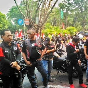 110 Riders Rayakan Parade Merah Putih dengan Rolling Thunder