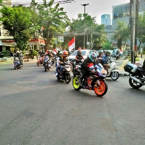 110 Riders Rayakan Parade Merah Putih dengan Rolling Thunder