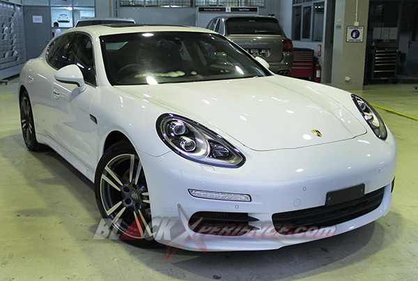 Review Porsche Panamera S The Extraordinary Luxury Sedan