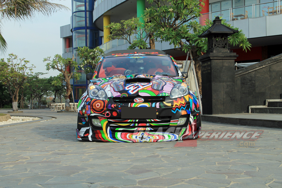 Tampak depan Daihatsu Sirion Extreme Red From Borneo