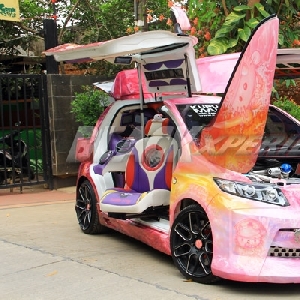 Modifikasi Daihatsu Sirion The Kitty Pirates