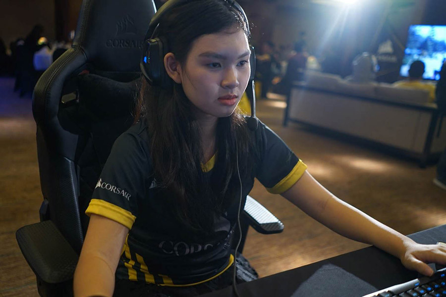 Ketty Towiro, Ingin Jadi Atlet Esports yang Mengharumkan Nama Bangsa