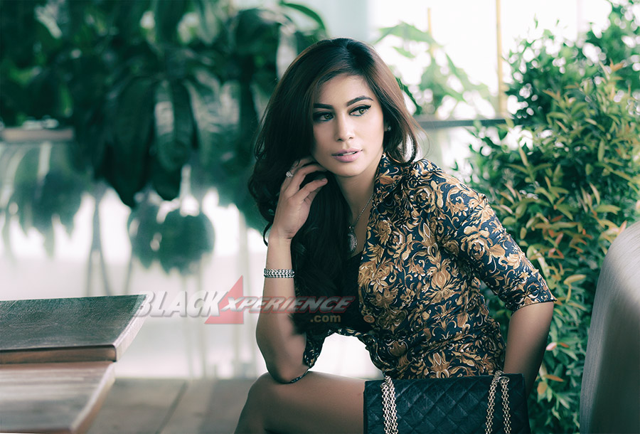 Ria Diarnita, Dewasa atau Kekanak-kanakan?