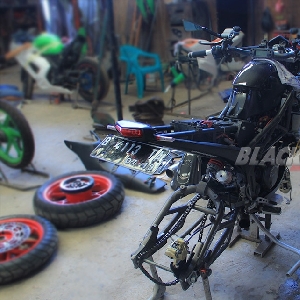 Minerva Megelli ME250 dan perangkat custom-nya