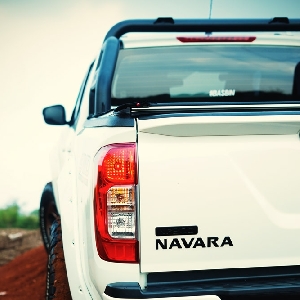 Modifikasi Nissan Navara - Mobil Tempur Harian