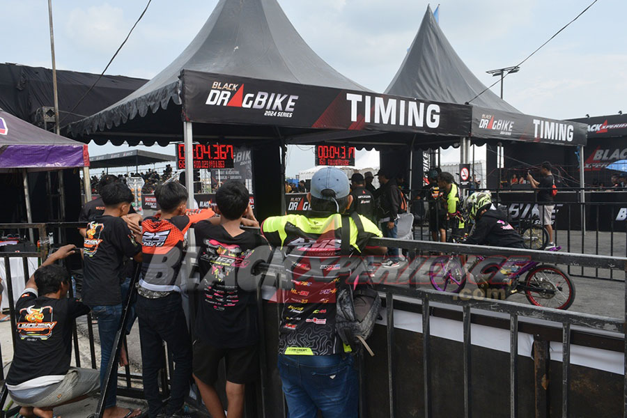 Black Drag Bike Surabaya 2024