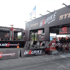 Black Drag Bike Surabaya 2024