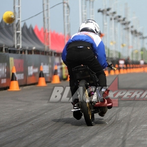 Black Drag Bike Surabaya 2024