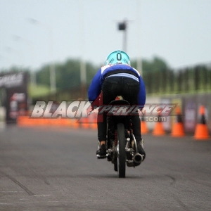 Black Drag Bike Surabaya 2024