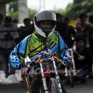 Black Drag Bike Surabaya 2024