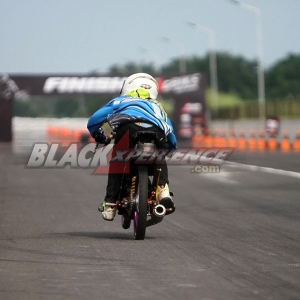 Black Drag Bike Surabaya 2024