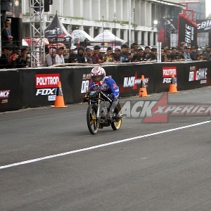 Black Drag Bike Surabaya 2024