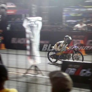 Black Drag Bike Surabaya 2024