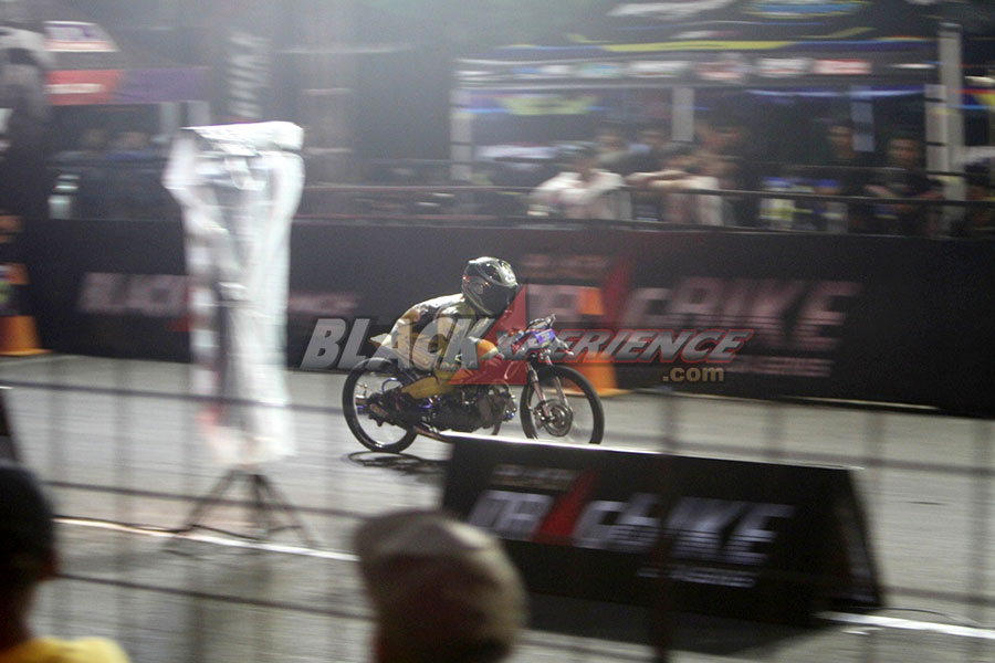 Black Drag Bike Surabaya 2024