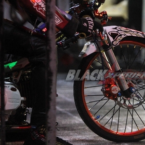Black Drag Bike Surabaya 2024