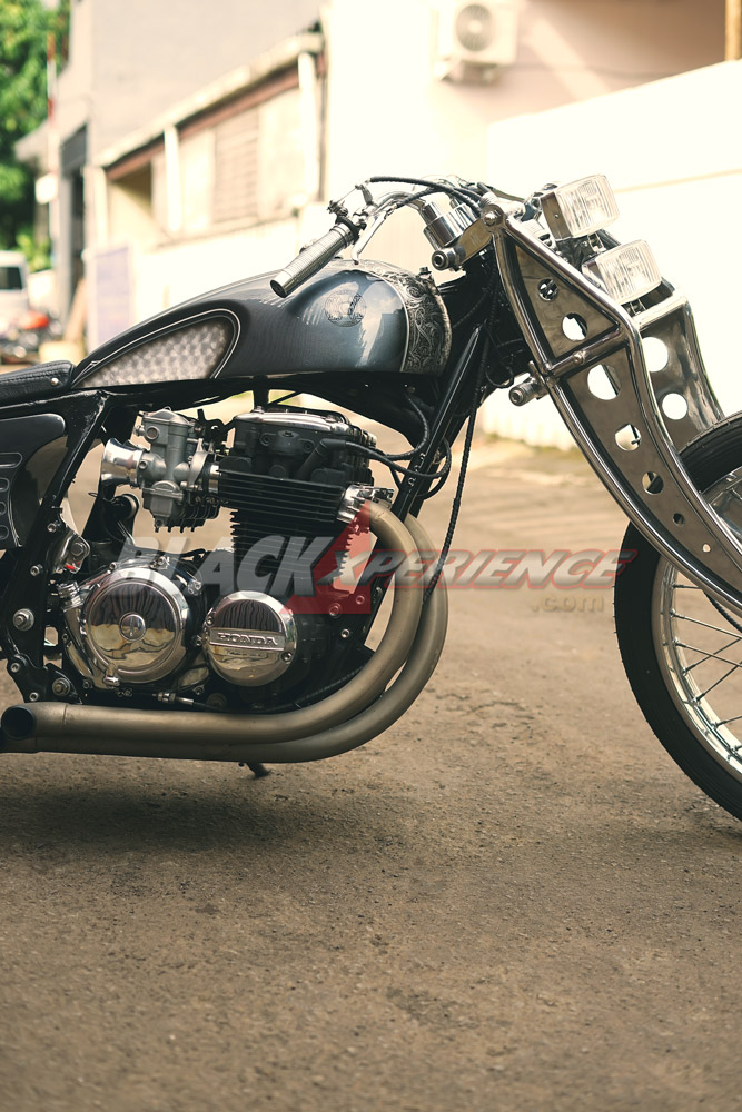 Modifikasi Honda CB650 The Luxurious Chopper Drag 