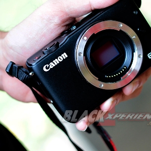 Canon EF-M mount kompatibel dengan jajaran lensa EF-M dan EF