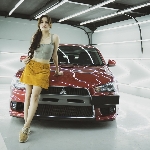 Julia VanVloten : Gandrungi Sedan Sport Mitsubishi Evo X