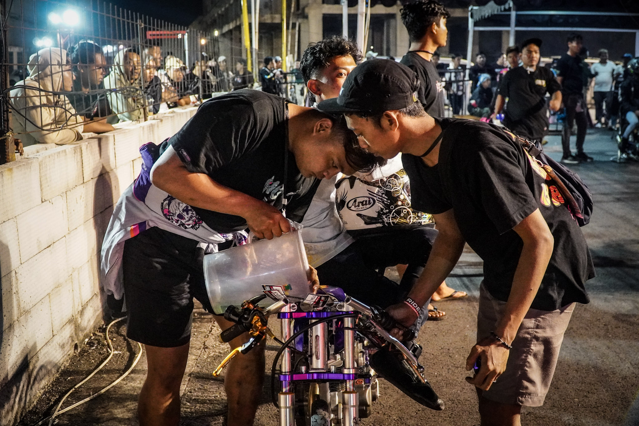 Suasana Paddock di Black Drag Black 2023